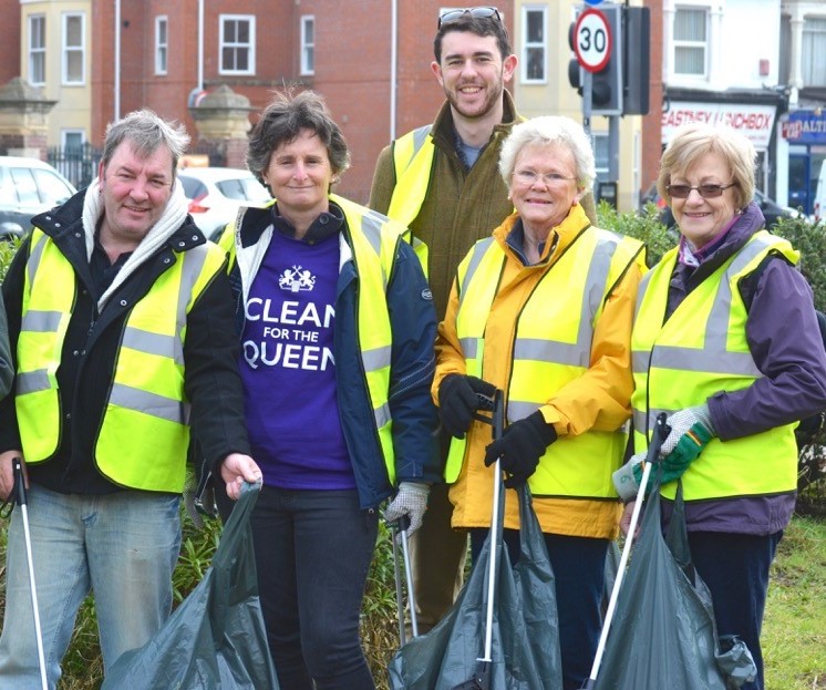 Flick looks for litter picking volunteers | Flick Drummond